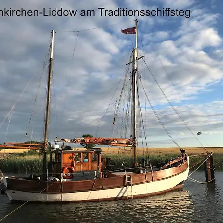 Holiday home In Mit Terrasse Neuenkirchen (Landhagen)